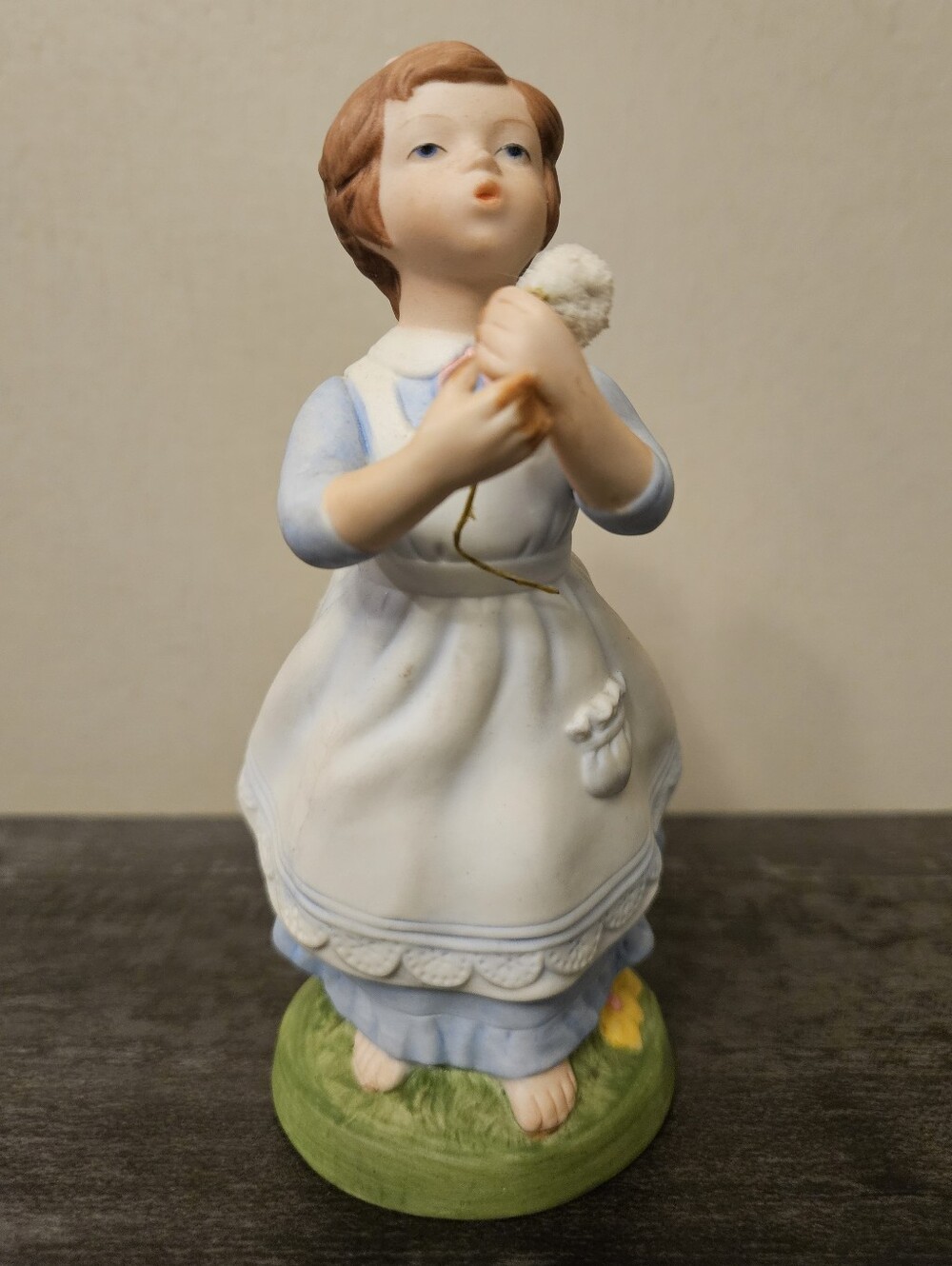 Vintage 1982 Avon “Wishful Thoughts” Porcelain Figurine